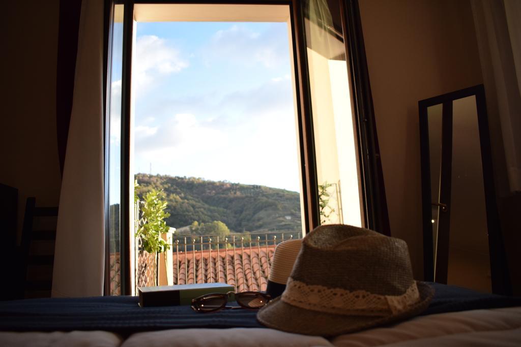 Cento Tari' Guest House Castiglione De Sicilia Exterior foto